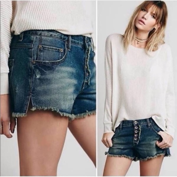 Free People cutoff denim shorts! New with tags - Picture 5 of 8